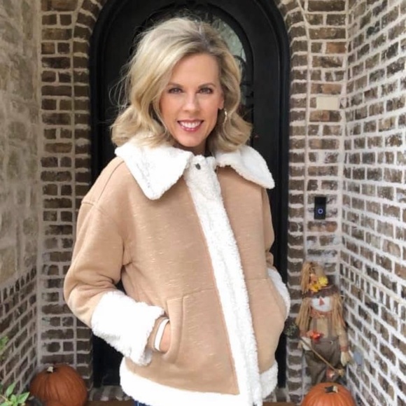 CAbi Jackets & Blazers - CAbi McQueen Jacket Style #3908